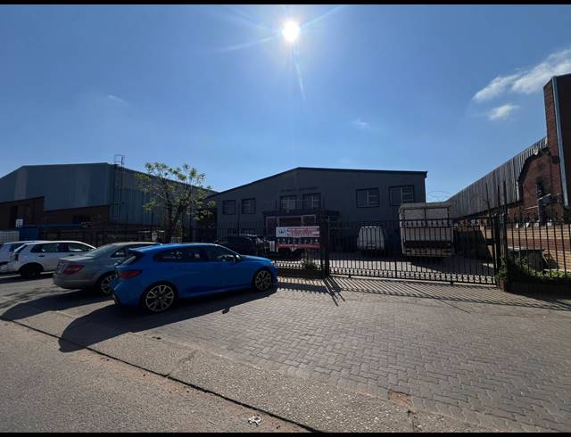 2,640M² WAREHOUSE TO LET IN SUNDERLAND RIDGE